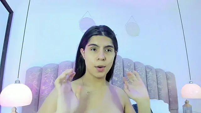 Snapshot of Channel_sofia chatting on 07/04/26, 11:20 Channel sofia online show from 07/04/26, 11:20