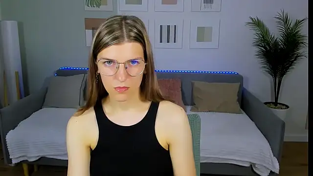 AnnaThorne online show from 05/21/26, 04:21