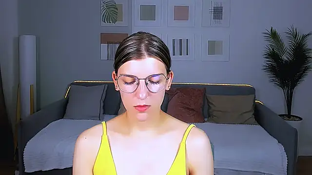 AnnaThorne online show from 06/03/26, 03:40