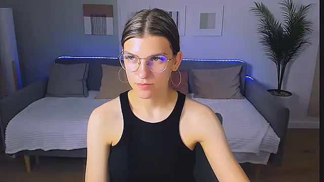AnnaThorne online show from 05/26/26, 03:15