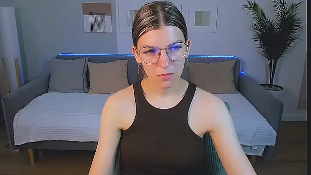 AnnaThorne online show from 05/25/26, 03:28