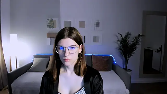 AnnaThorne online show from 05/14/26, 04:31