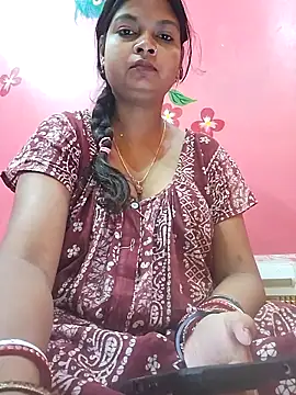 Simupaul001 online show from 04/28/26, 11:09