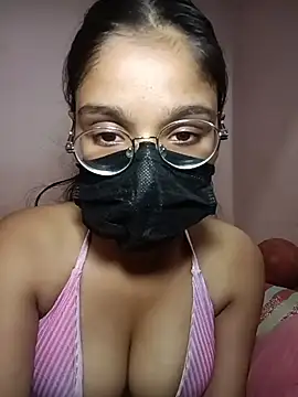 Snapshot of Your_SugarBaby- chatting on 07/05/26, 06:59 Your SugarBaby- online show from 07/05/26, 06:59
