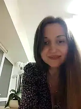 irresistibelle online show from 04/21/26, 01:42