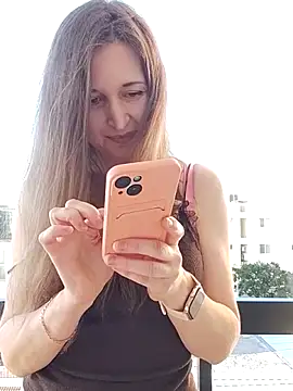 irresistibelle online show from 05/15/26, 04:05
