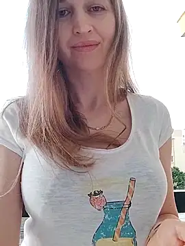 irresistibelle online show from 05/14/26, 04:26