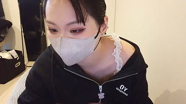 HoodingAlar online show from 05/12/26, 07:38