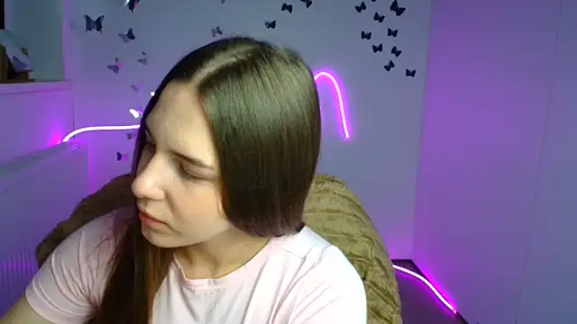 Snapshot of Kyara_ra chatting on 07/18/26, 05:38 Kyara ra online show from 07/18/26, 05:38