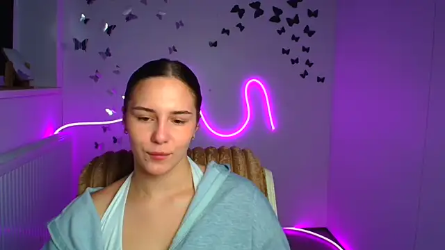 Snapshot of Kyara_ra chatting on 07/20/26, 05:37 Kyara ra online show from 07/20/26, 05:37