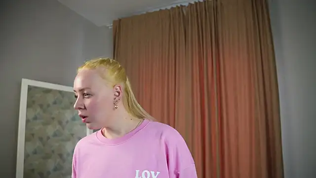 DorrisEdstrom online show from 04/18/26, 03:09