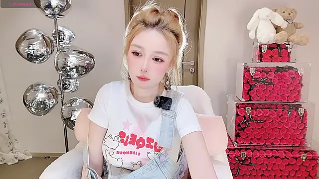 Aeseee- online show from 04/29/26, 05:30