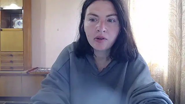 AlinaxJames online show from 05/14/26, 08:44