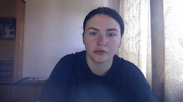 Snapshot of AlinaxJames chatting on 06/24/26, 08:13 AlinaxJames online show from 06/24/26, 08:13