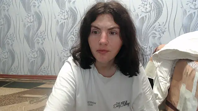 AlinaxJames online show from 05/25/26, 02:11