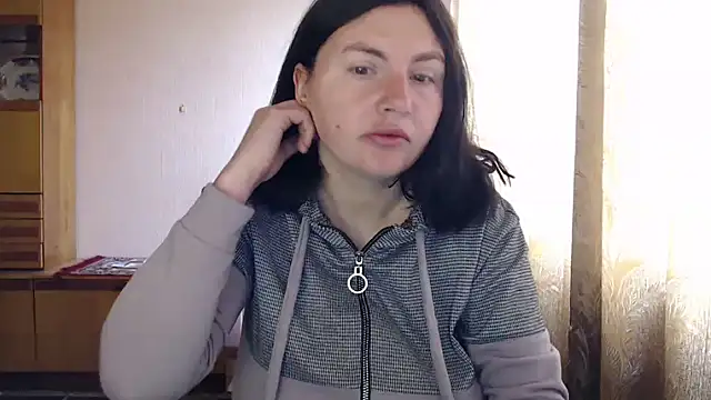 AlinaxJames online show from 04/23/26, 07:48