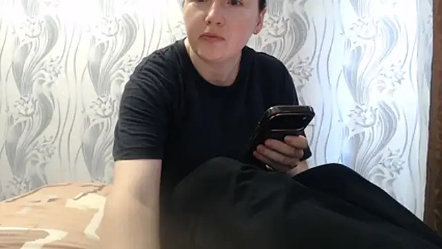 Snapshot of AlinaxJames chatting on 06/20/26, 07:57 AlinaxJames online show from 06/20/26, 07:57
