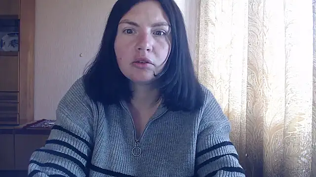AlinaxJames online show from 04/22/26, 08:10