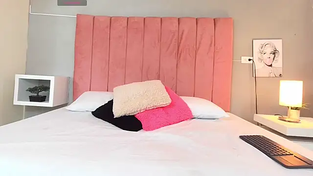 KARINA RUBY online show from 04/17/26, 07:38