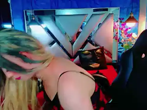Nicolle Morrisx online show from 05/26/26, 07:56