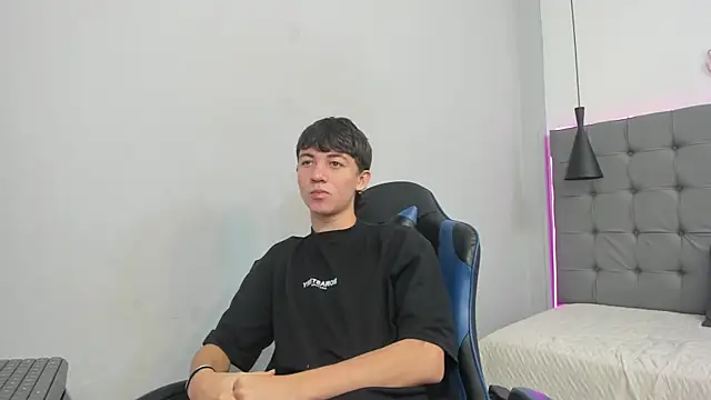Marcello Vega online show from 05/12/26, 12:44