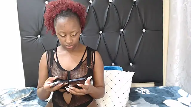 Snapshot of SexyBadGirl20 chatting on 06/12/26, 07:00 SexyBadGirl20 online show from 06/12/26, 07:00