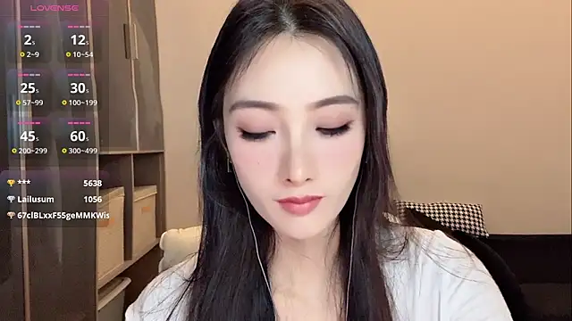 Xixi-mm online show from 06/18/26, 09:20