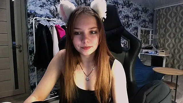 Snapshot of Princess_Mira chatting on 08/05/26, 10:37 Princess Mira online show from 08/05/26, 10:37