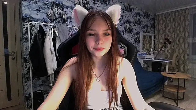 Snapshot of Princess_Mira chatting on 07/16/26, 05:54 Princess Mira online show from 07/16/26, 05:54