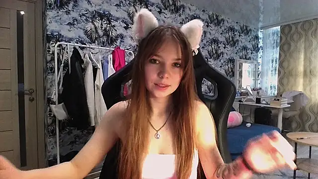 Snapshot of Princess_Mira chatting on 07/23/26, 10:23 Princess Mira online show from 07/23/26, 10:23