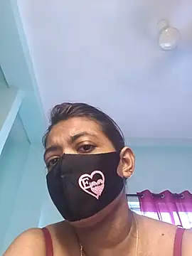 Loving Naughtycouple online show from 04/18/26, 08:16