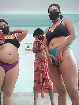 Loving Naughtycouple online show from 05/24/26, 01:49