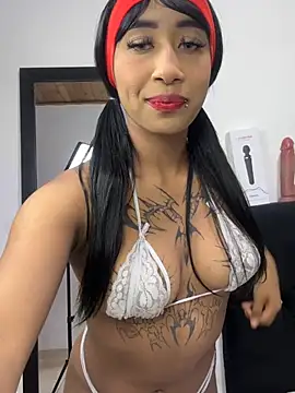 Snapshot of Zaabrina_20 chatting on 04/28/26, 02:27 Zaabrina 20 online show from 04/28/26, 02:27