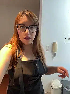 AliceMtz online show from 04/27/26, 07:01