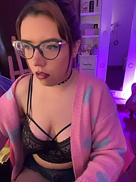 AliceMtz online show from 05/19/26, 09:44