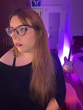 AliceMtz online show from 05/26/26, 10:41