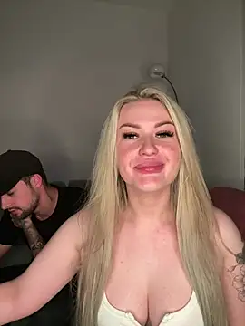 SexyCouple1910 online show from 05/22/26, 08:18