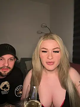 SexyCouple1910 online show from 04/20/26, 06:20