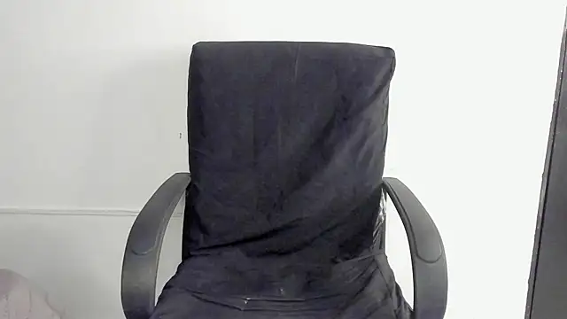 lolabunnysc online show from 05/06/26, 12:31
