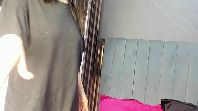 Snapshot of Cloe_Cutte chatting on 05/21/26, 03:48 Cloe Cutte online show from 05/21/26, 03:48
