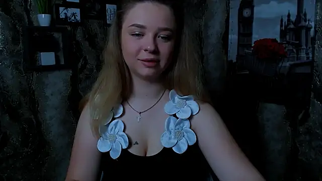 Snapshot of NicoleAura chatting on 06/01/26, 06:35 NicoleAura online show from 06/01/26, 06:35