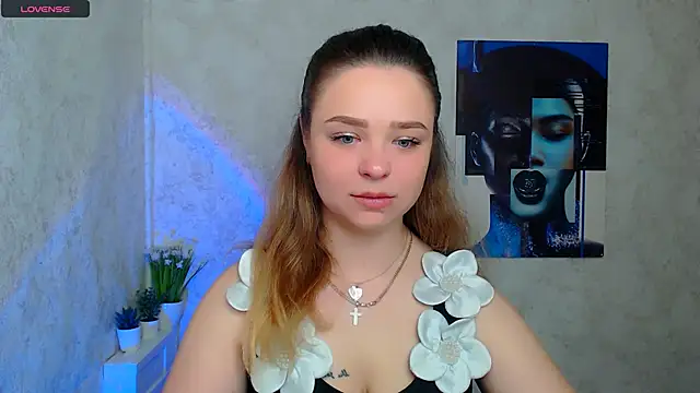 Snapshot of NicoleAura chatting on 05/12/26, 06:32 NicoleAura online show from 05/12/26, 06:32