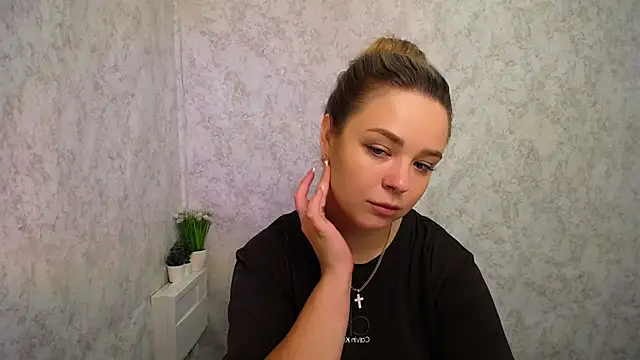 Snapshot of NicoleAura chatting on 06/30/26, 07:41 NicoleAura online show from 06/30/26, 07:41