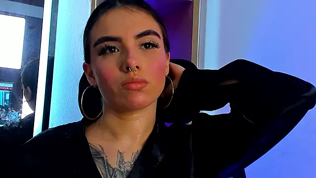 Snapshot of isabella_hv chatting on 06/11/26, 12:32 isabella hv online show from 06/11/26, 12:32