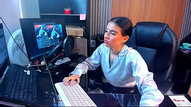 isabella hv online show from 06/03/26, 07:51