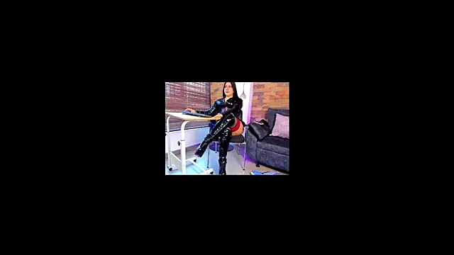 fernanda mp2 online show from 06/01/26, 03:00