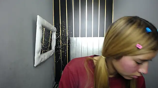 nancy blonde online show from 04/28/26, 12:42