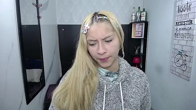 Snapshot of nancy_blonde chatting on 07/21/26, 12:50 nancy blonde online show from 07/21/26, 12:50