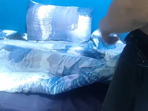 SexySlimBabeX online show from 04/18/26, 01:52