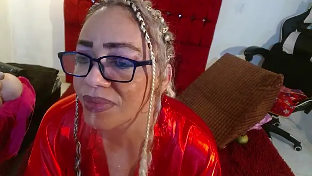 Snapshot of Sweet-Mommy-Milf chatting on 06/10/26, 02:46 Sweet-Mommy-Milf online show from 06/10/26, 02:46